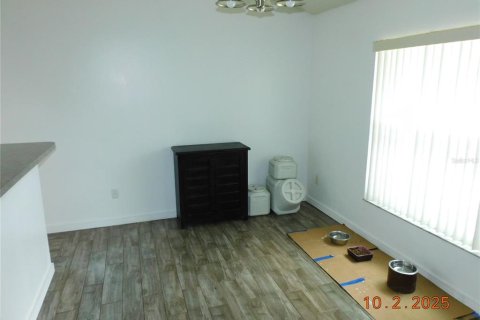 House in Kissimmee, Florida 3 bedrooms, 130.62 sq.m. № 2097845 - photo 4