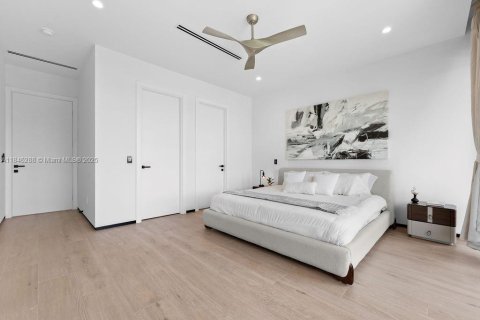 House in Lauderdale-by-the-Sea, Florida 4 bedrooms, 347.55 sq.m. № 1844088 - photo 29