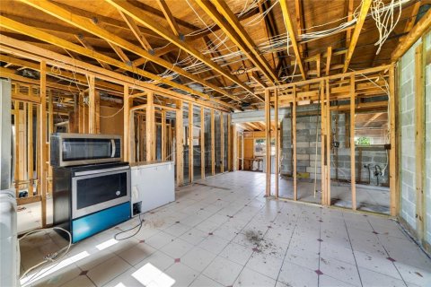 Casa en venta en Orlando, Florida, 3 dormitorios, 155.7 m2 № 1567803 - foto 3