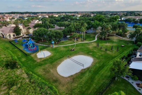 House in Kissimmee, Florida 4 bedrooms, 201.13 sq.m. № 2103807 - photo 30