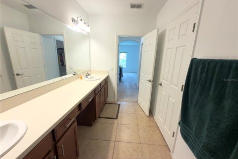 House in Kissimmee, Florida 4 bedrooms, 201.13 sq.m. № 2103807 - photo 18