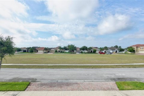House in Kissimmee, Florida 4 bedrooms, 201.13 sq.m. № 2103807 - photo 26