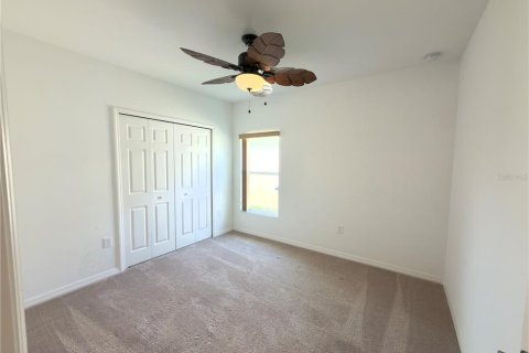 House in Kissimmee, Florida 4 bedrooms, 201.13 sq.m. № 2103807 - photo 20