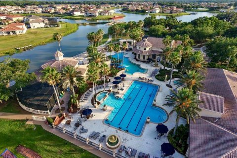 House in Kissimmee, Florida 4 bedrooms, 201.13 sq.m. № 2103807 - photo 2