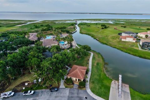House in Kissimmee, Florida 4 bedrooms, 201.13 sq.m. № 2103807 - photo 28