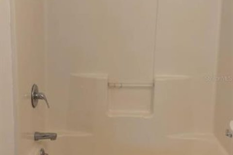 Casa en alquiler en Leesburg, Florida, 2 dormitorios, 89.37 m2 № 1899624 - foto 6