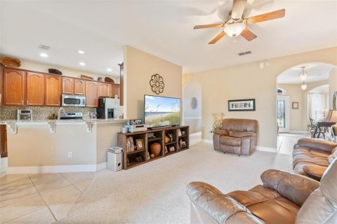 Casa en venta en Sorrento, Florida, 4 dormitorios, 217.02 m2 № 1881113 - foto 13