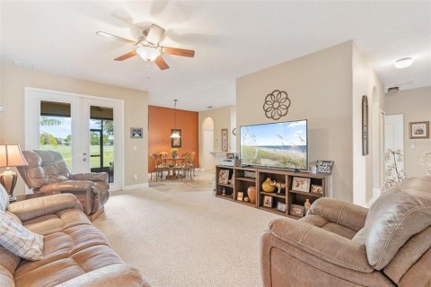 Casa en venta en Sorrento, Florida, 4 dormitorios, 217.02 m2 № 1881113 - foto 10