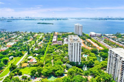 Купить кондоминиум в Майами, Флорида 3 спальни, 177.72м2, № 2154110 - фото 26
