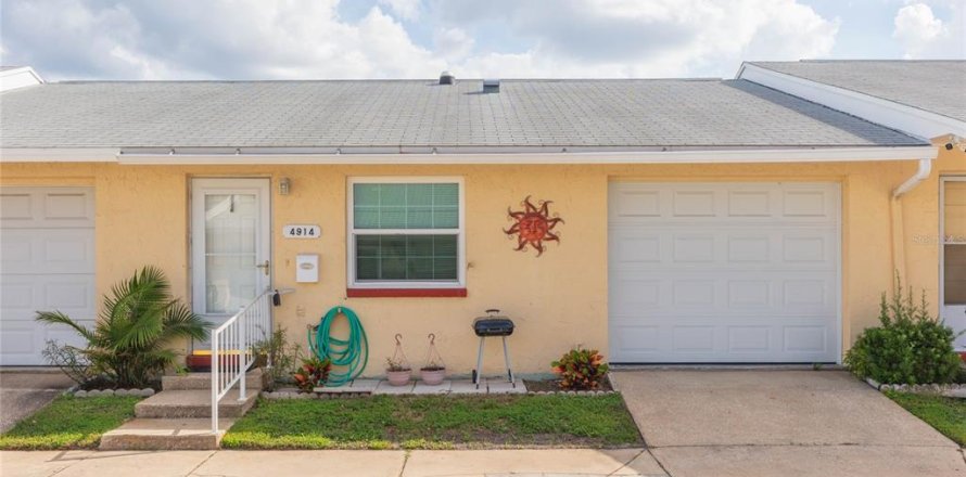 Villa ou maison à New Port Richey, Floride 2 chambres, 67.08 m2 № 2378266