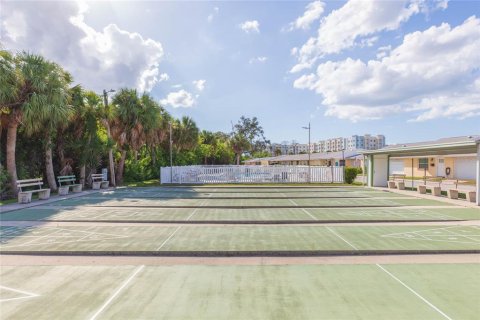 Villa ou maison à louer à New Port Richey, Floride: 2 chambres, 67.08 m2 № 2378266 - photo 24