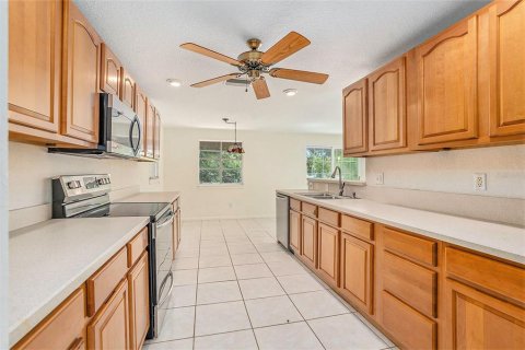 Casa en venta en Palm Harbor, Florida, 3 dormitorios, 174.93 m2 № 1865971 - foto 9