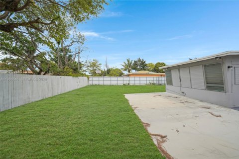 Купить виллу или дом в Норт-Майами, Флорида 3 спальни, 71.35м2, № 2048691 - фото 21