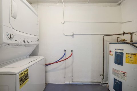 Купить виллу или дом в Норт-Майами, Флорида 3 спальни, 71.35м2, № 2048691 - фото 18