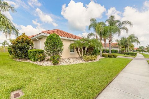 House in New Smyrna Beach, Florida 3 bedrooms, 266.26 sq.m. № 2258756 - photo 20