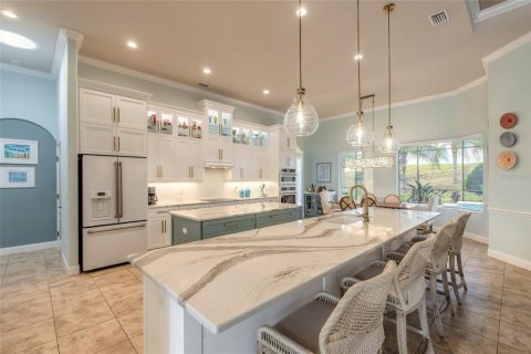 House in New Smyrna Beach, Florida 3 bedrooms, 266.26 sq.m. № 2258756 - photo 7