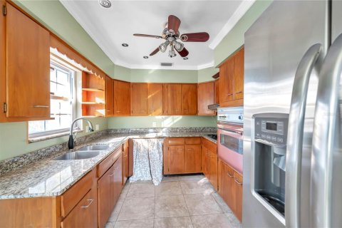 Propiedad comercial en venta en Gulfport, Florida, 5 dormitorios, 250.84 m2 № 1537310 - foto 11
