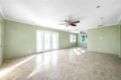 Propiedad comercial en venta en Gulfport, Florida, 5 dormitorios, 250.84 m2 № 1537310 - foto 17