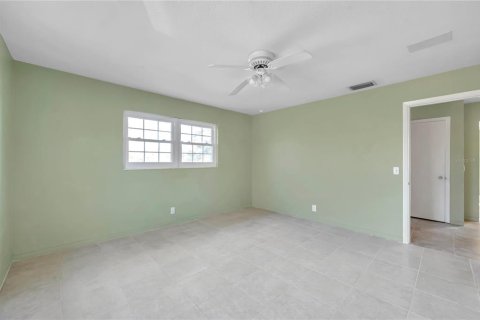 Propiedad comercial en venta en Gulfport, Florida, 5 dormitorios, 250.84 m2 № 1537310 - foto 29