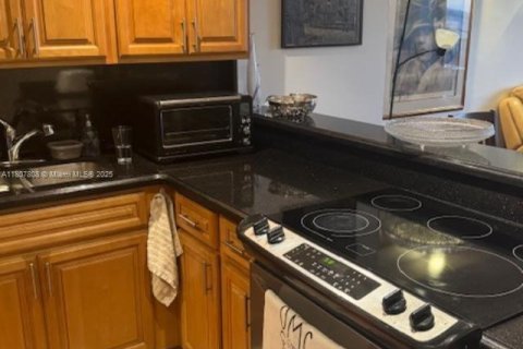 Condominio en venta en Aventura, Florida, 1 dormitorio, 84.82 m2 № 1864997 - foto 17