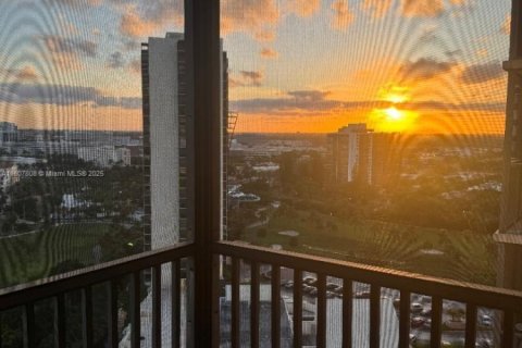 Condominio en venta en Aventura, Florida, 1 dormitorio, 84.82 m2 № 1864997 - foto 4
