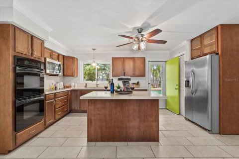 Villa ou maison à vendre à Sarasota, Floride: 3 chambres, 195.93 m2 № 2289492 - photo 15