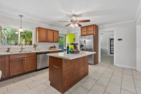 Villa ou maison à vendre à Sarasota, Floride: 3 chambres, 195.93 m2 № 2289492 - photo 16