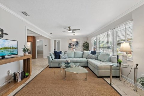 Villa ou maison à vendre à Sarasota, Floride: 3 chambres, 195.93 m2 № 2289492 - photo 5