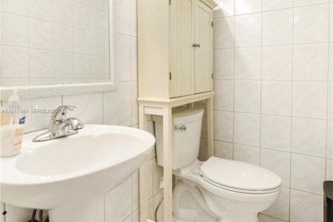 Снять в аренду таунхаус в Купер-Сити, Флорида 3 спальни, 138.24м2, № 1989209 - фото 7