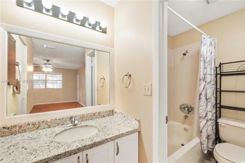 Снять в аренду таунхаус в Купер-Сити, Флорида 3 спальни, 138.24м2, № 1989209 - фото 14