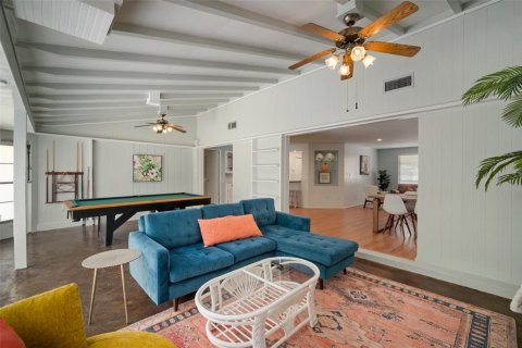 Casa en venta en Bradenton, Florida, 9 dormitorios, 476.96 m2 № 2224480 - foto 29