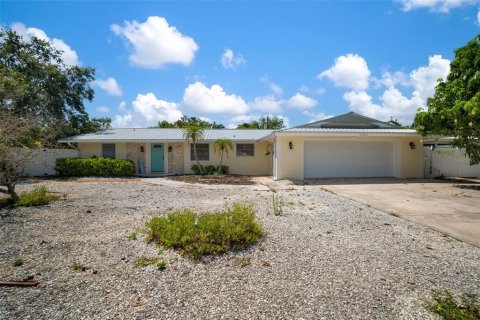 Casa en venta en Bradenton, Florida, 9 dormitorios, 476.96 m2 № 2224480 - foto 4