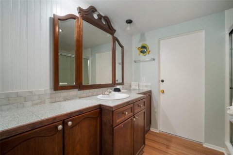 Casa en venta en Bradenton, Florida, 9 dormitorios, 476.96 m2 № 2224480 - foto 10