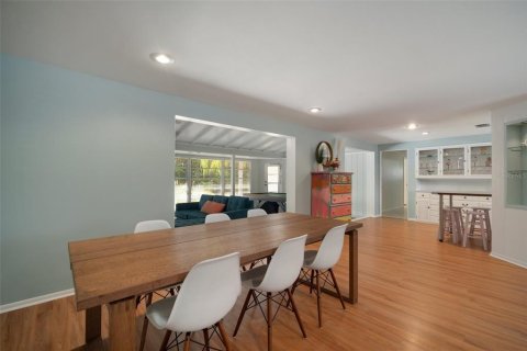 Casa en venta en Bradenton, Florida, 9 dormitorios, 476.96 m2 № 2224480 - foto 18