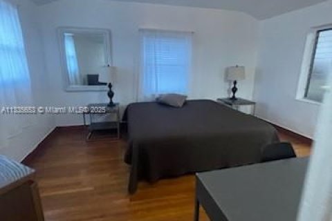Casa en venta en Miami Beach, Florida, 6 dormitorios, 237.18 m2 № 1861882 - foto 3