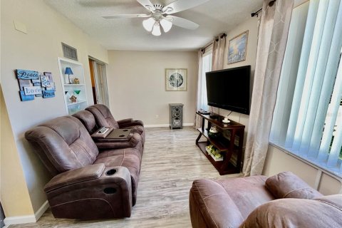 Condominio en venta en Clearwater, Florida, 2 dormitorios, 102.19 m2 № 1665809 - foto 17