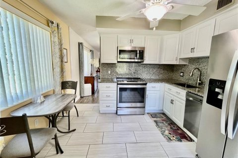 Condominio en venta en Clearwater, Florida, 2 dormitorios, 102.19 m2 № 1665809 - foto 14