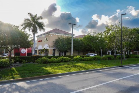 Propiedad comercial en venta en Miramar, Florida № 1766432 - foto 28