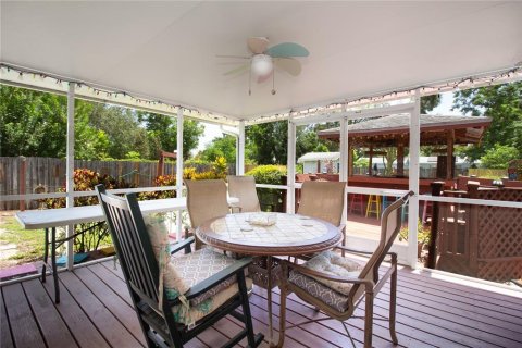 House in Clearwater, Florida 3 bedrooms, 103.86 sq.m. № 1812710 - photo 22