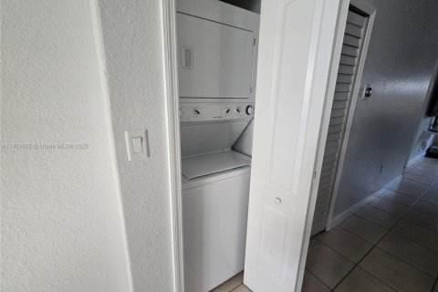 Condo in Homestead, Florida, 3 bedrooms  № 1953632 - photo 5