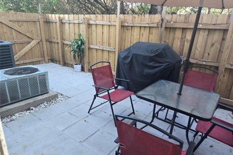 Condo in Homestead, Florida, 3 bedrooms  № 1953632 - photo 12