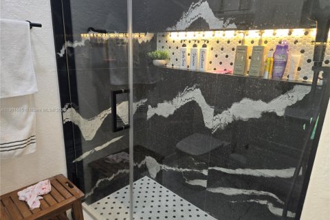 Condo in Homestead, Florida, 3 bedrooms  № 1953632 - photo 11