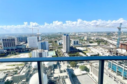 Condo in Miami, Florida, 1 bedroom № 2243113 - photo 26