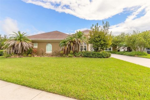 Villa ou maison à vendre à New Smyrna Beach, Floride: 3 chambres, 254.92 m2 № 2371513 - photo 12