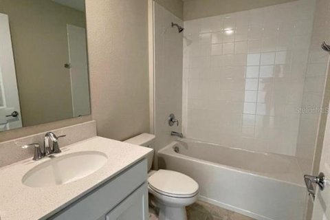 Снять в аренду виллу или дом в Киссимми, Флорида 6 комнат, 144.46м2, № 1909818 - фото 7