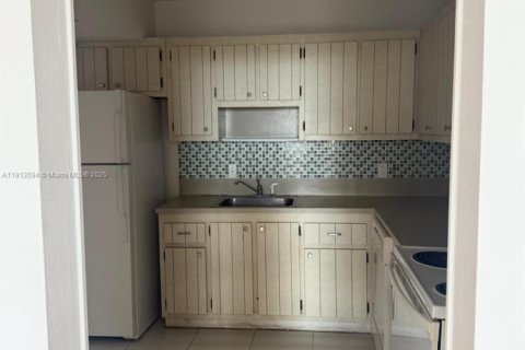 Купить кондоминиум в Норт-Майами-Бич, Флорида 1 спальня, 73.39м2, № 2034880 - фото 9