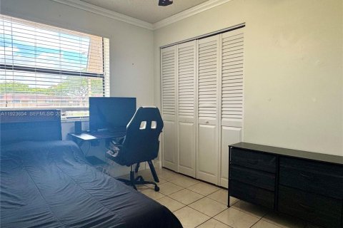 Copropriété à louer à Miami, Floride: 2 chambres, 69.68 m2 № 1983620 - photo 17