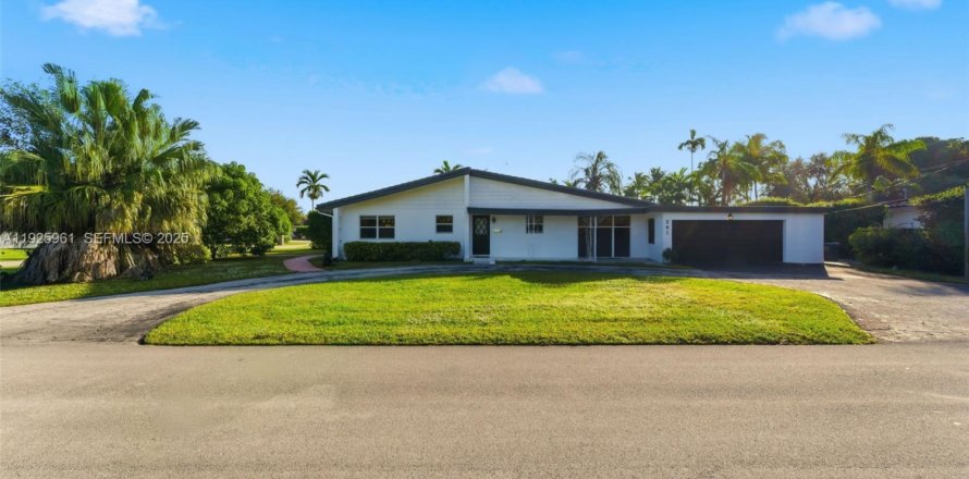 Villa ou maison à Hollywood, Floride 4 chambres, 226.59 m2 № 1984458