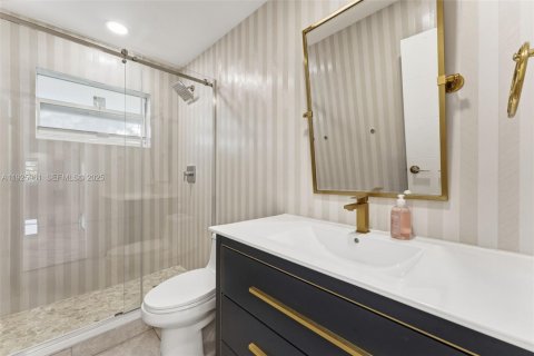 Villa ou maison à louer à Hollywood, Floride: 4 chambres, 226.59 m2 № 1984458 - photo 19