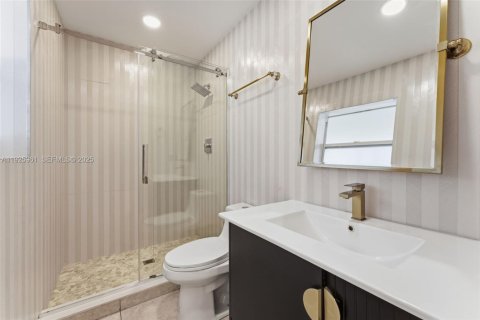 Villa ou maison à louer à Hollywood, Floride: 4 chambres, 226.59 m2 № 1984458 - photo 21